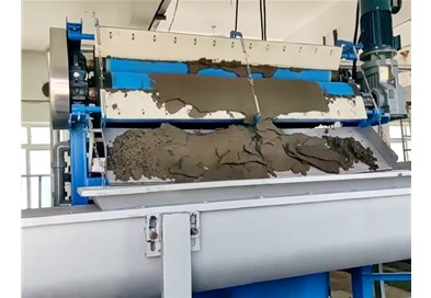 污泥脫水不用愁，帶式濃縮脫水一體機(jī)來(lái)解憂